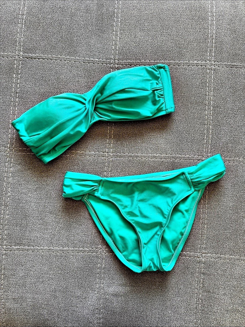 Geeen/Teal Bikini Set Size Medium Like New